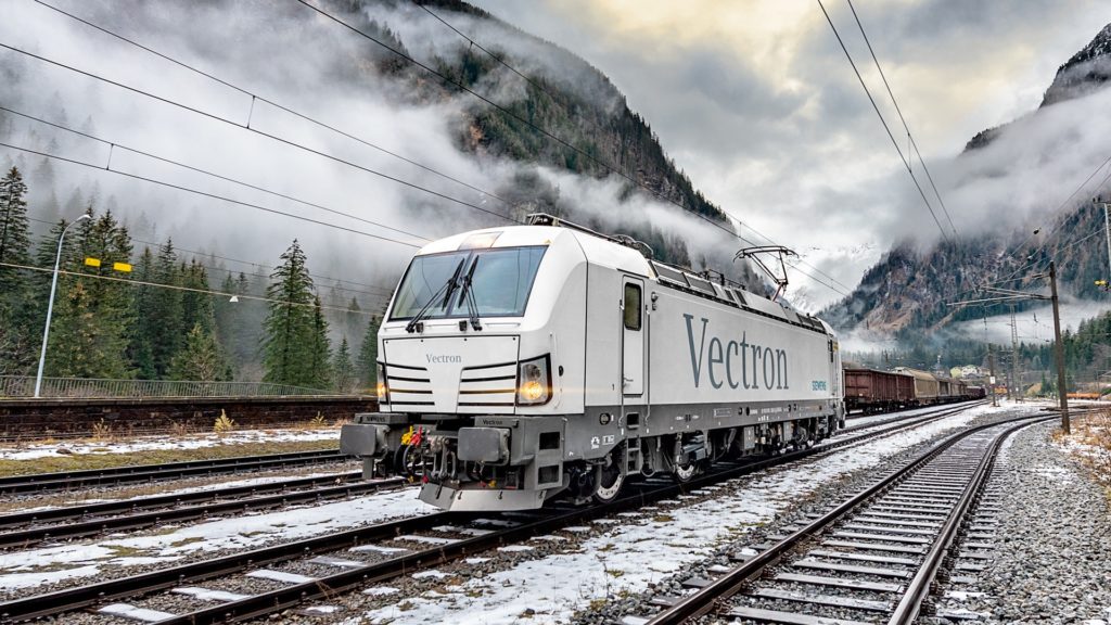 České dráhy si objednaly Siemens Vectron pro zkušební okruh ve Velimi